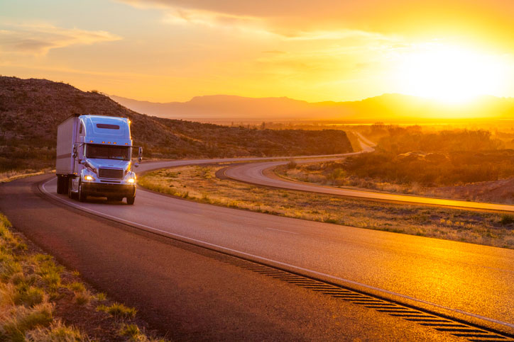 tractor trailer in new mexico interstate